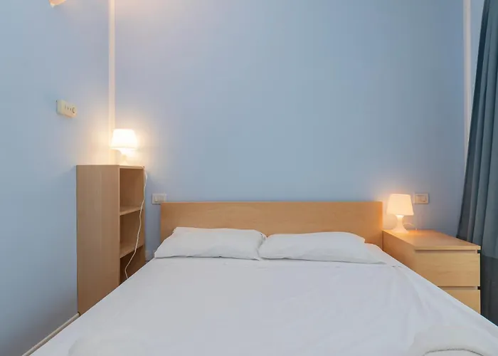 Xenia Apartments - Spacious Three-Room Apartment 10 Min From Linate
